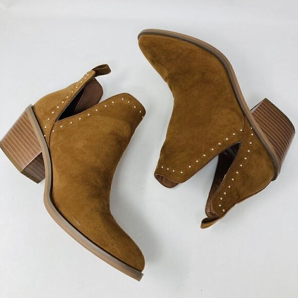 Target It’s‎ A New Day Brown Shoes Studded Ankle Pointed Toe Booties Size 8.5 - Picture 1 of 12